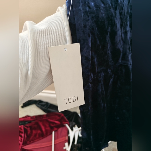 NWT VELVET ROMPER - Picture 3 of 4